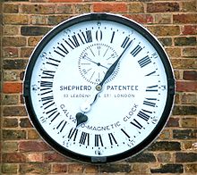 220px-Greenwich_clock_1-manipulated (1)